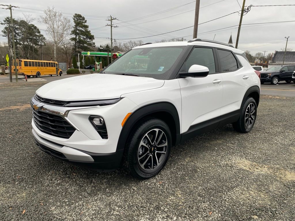 New 2026 Chevrolet TrailBlazer LT w/ LPO, Blackout Package FWD image 7