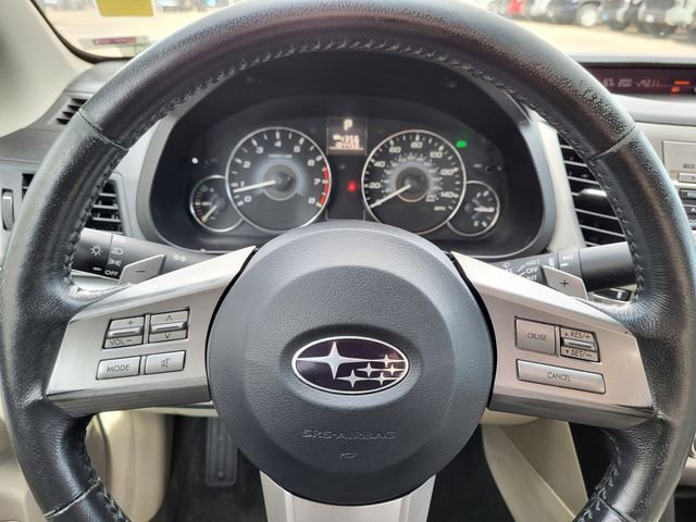 Used 2010 Subaru Legacy 2.5i Premium image 16