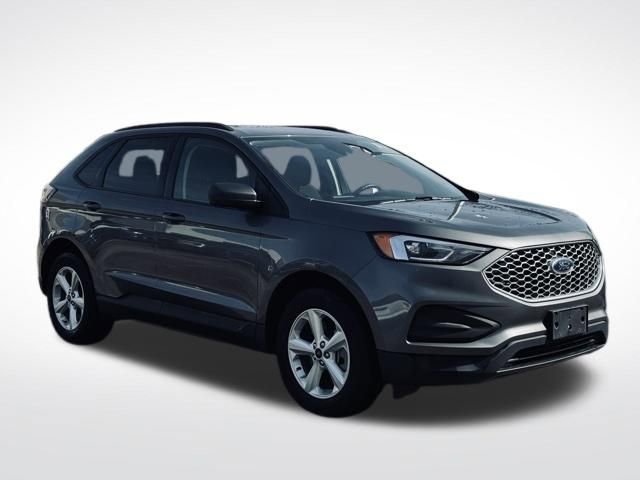 Used 2023 Ford Edge SE image 4