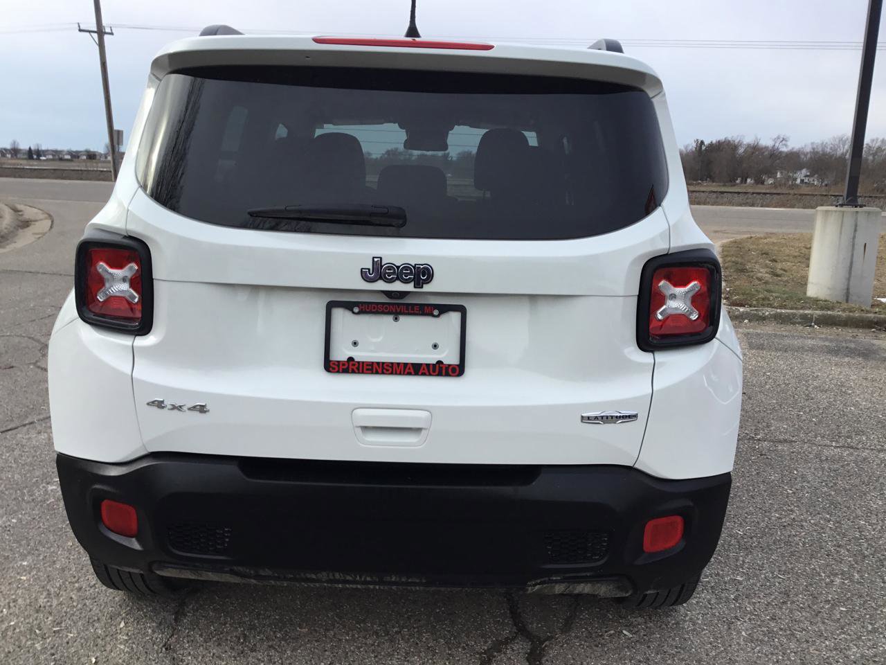 Used 2018 Jeep Renegade Latitude image 8