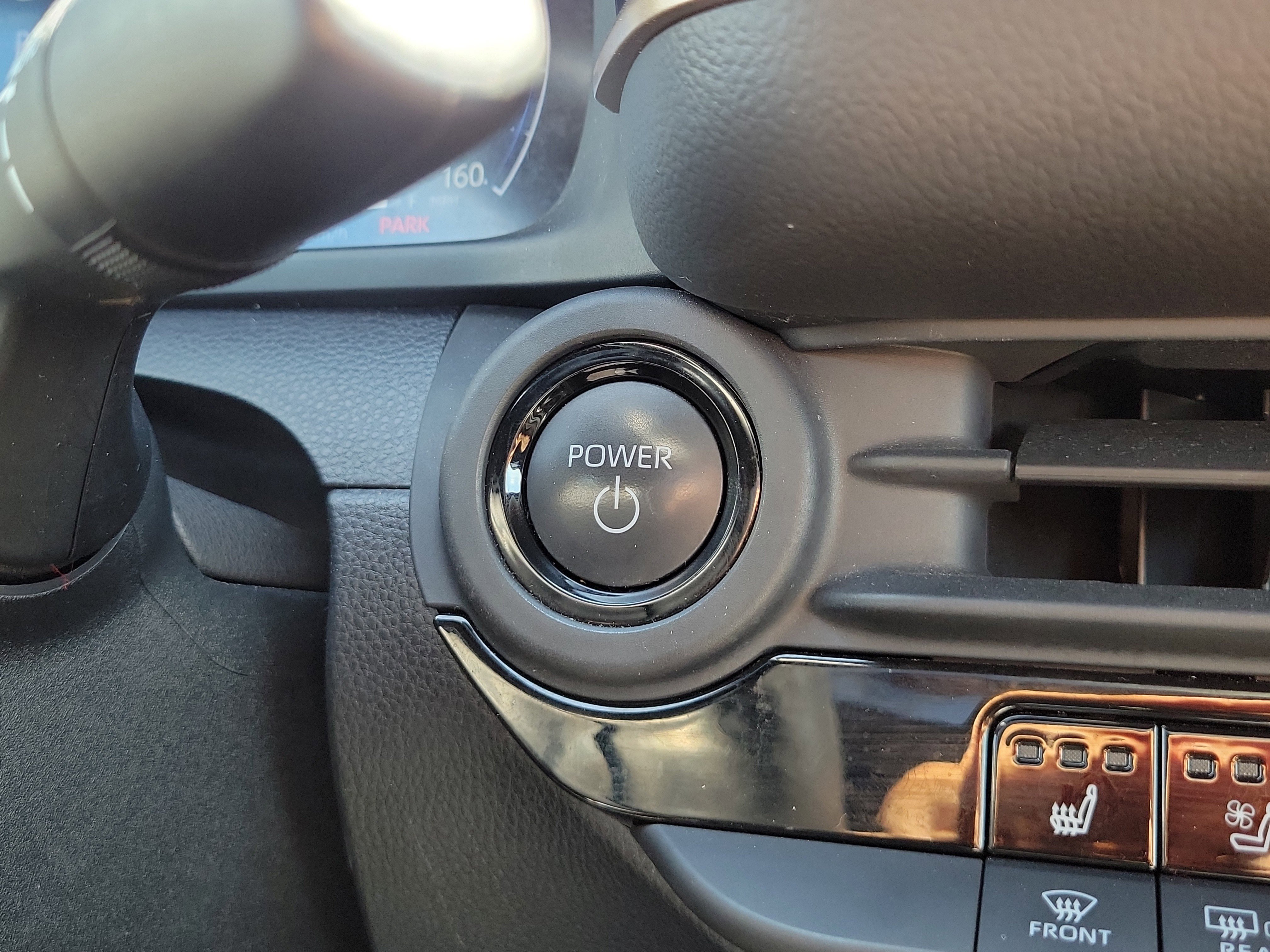 Used 2024 Toyota Crown Limited image 35