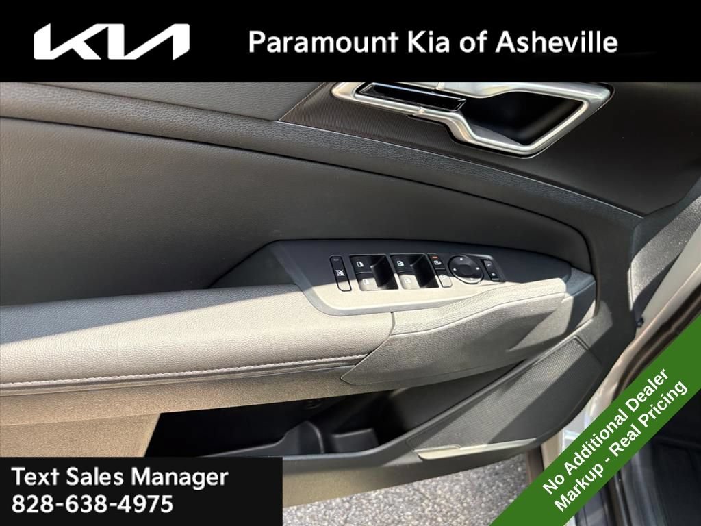 New 2026 Kia Sportage EX AWD/4WD image 25