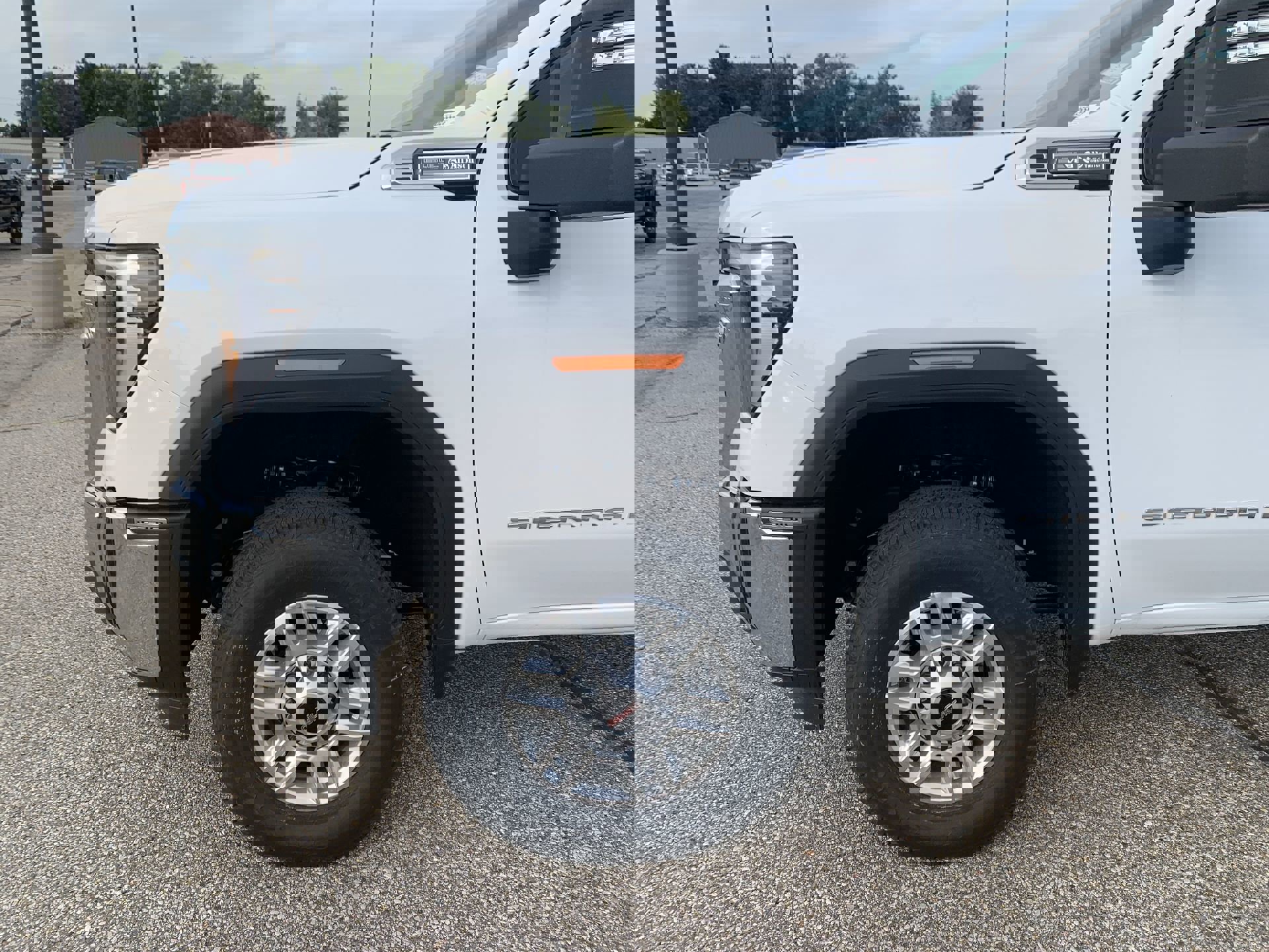 New 2025 GMC Sierra 2500 Pro w/ Convenience Package image 9