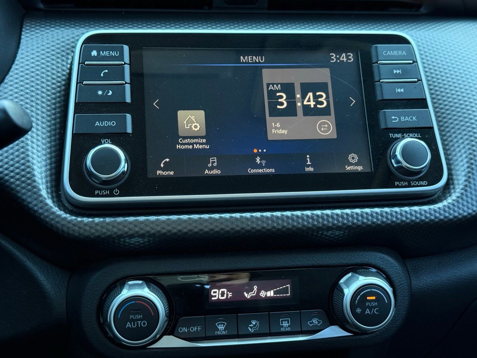 Used 2020 Nissan Kicks SV image 30