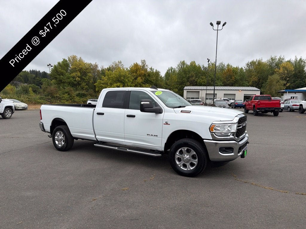 Used 2024 RAM 3500 Big Horn AWD/4WD image 4