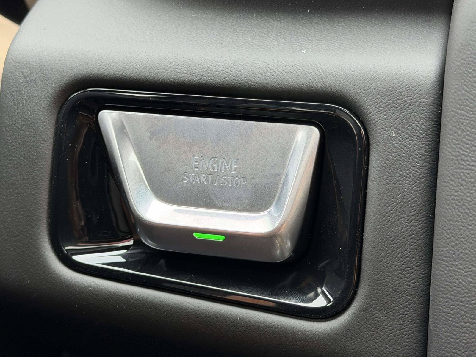 New 2026 GMC Yukon AT4 Ultimate AWD/4WD image 17