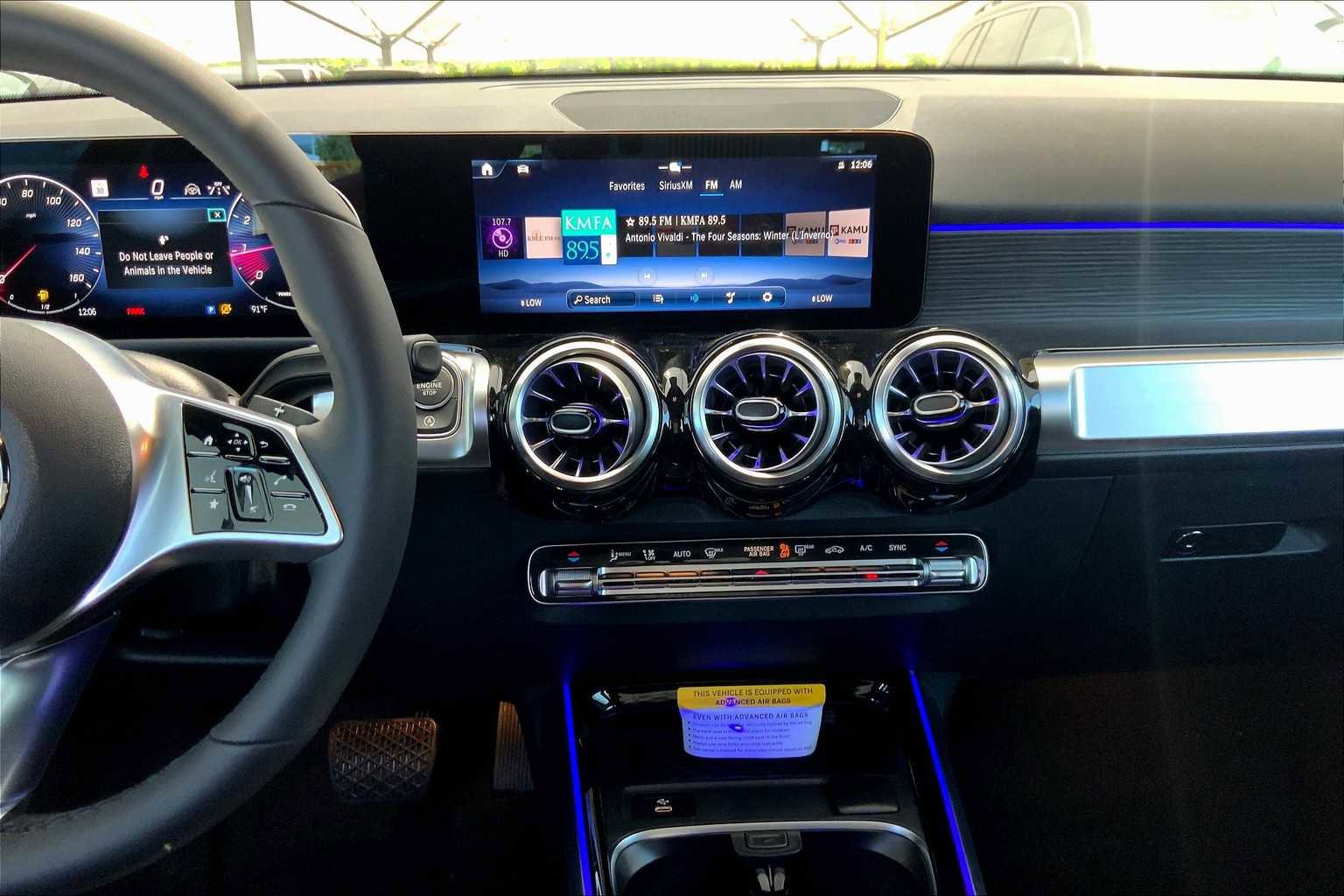 New 2025 Mercedes-Benz GLB 250 image 9