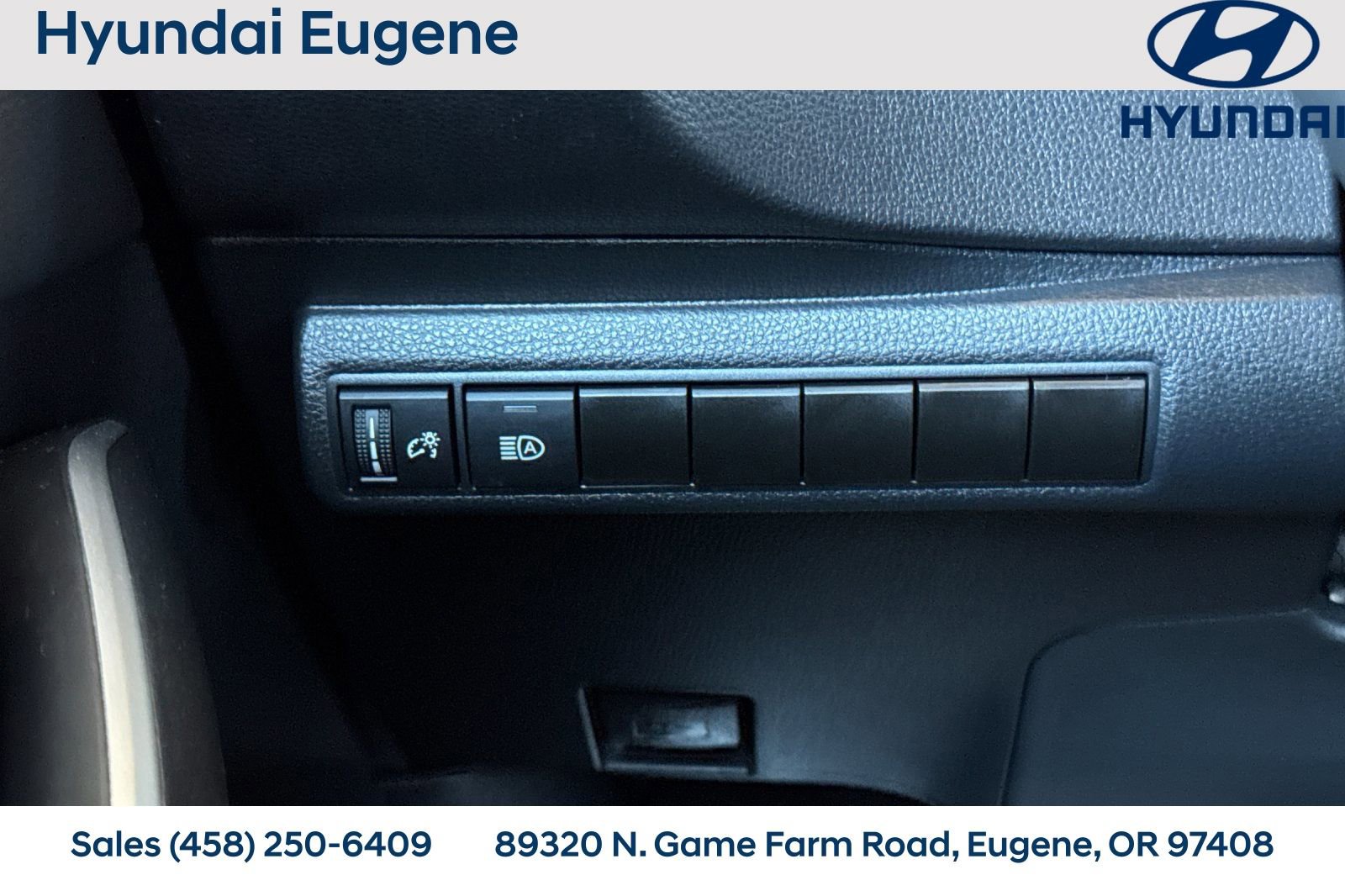 Used 2024 Toyota Corolla SE FWD image 32