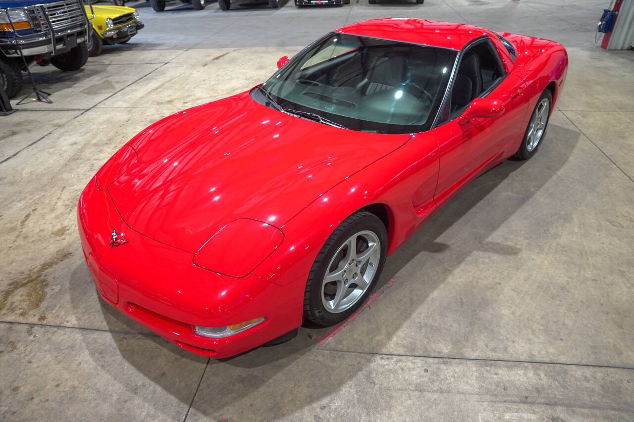Used 2001 Chevrolet Corvette Coupe RWD image 15