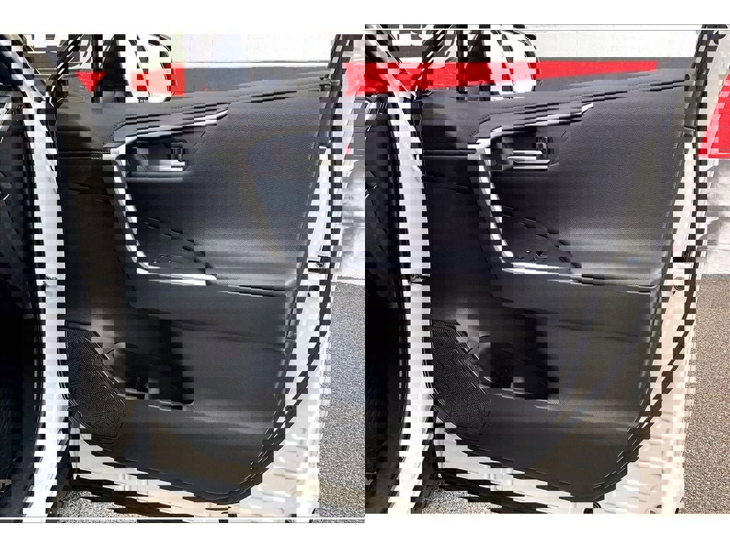 Used 2020 Toyota RAV4 XSE image 20