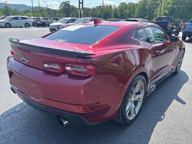 Used 2021 Chevrolet Camaro LT w/ Technology Package RWD image 4