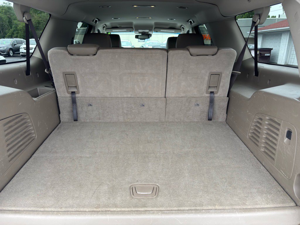 Used 2017 Chevrolet Suburban LT image 27