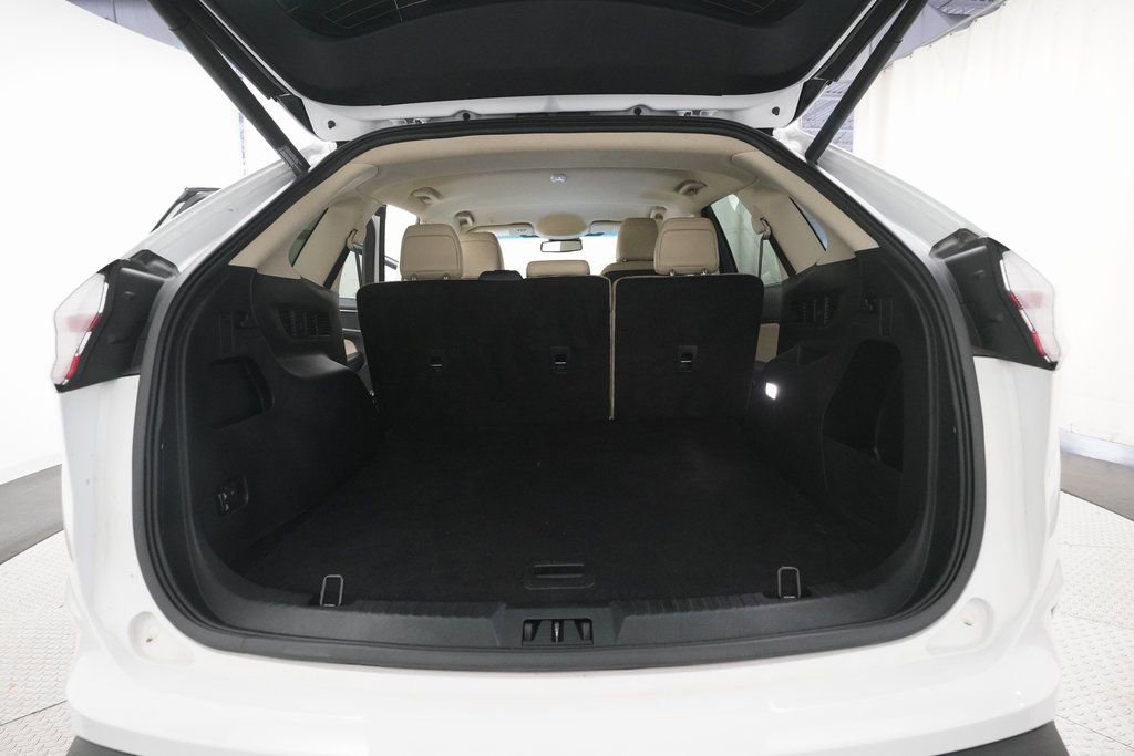 Used 2020 Ford Edge SEL w/ Convenience Package image 10