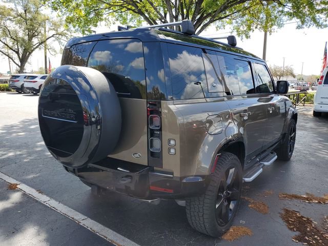 Used 2023 Land Rover Defender 110 X image 4