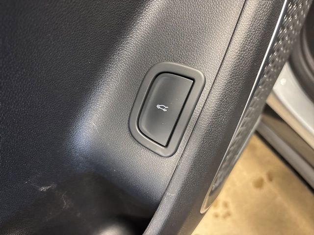 Used 2025 Buick Enclave Sport Touring FWD image 34