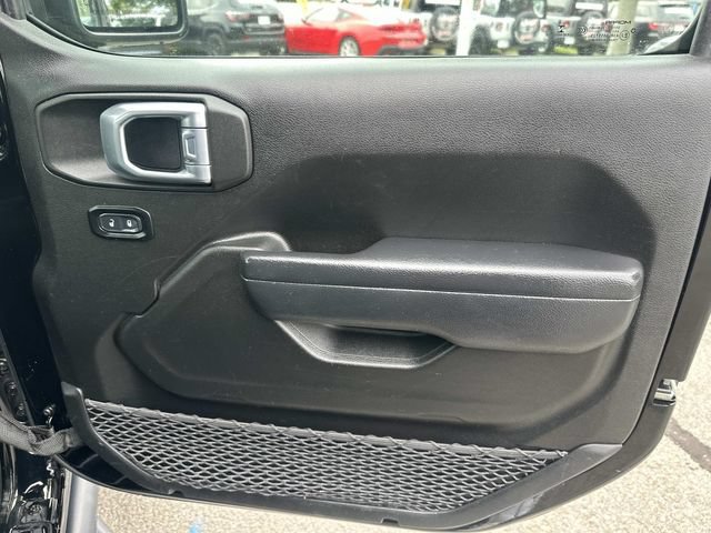 Used 2021 Jeep Wrangler Sport AWD/4WD image 9