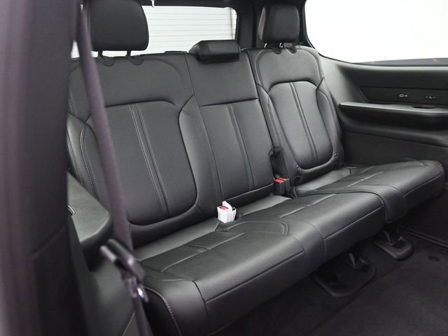 New 2026 Jeep Grand Wagoneer Limited image 17