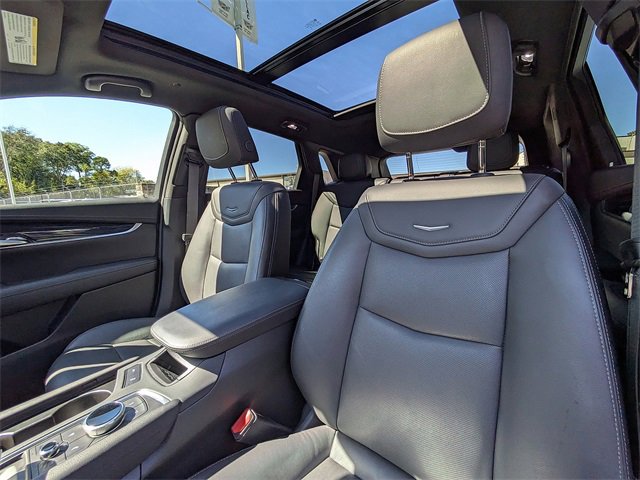 Certified 2025 Cadillac XT5 Premium Luxury image 22