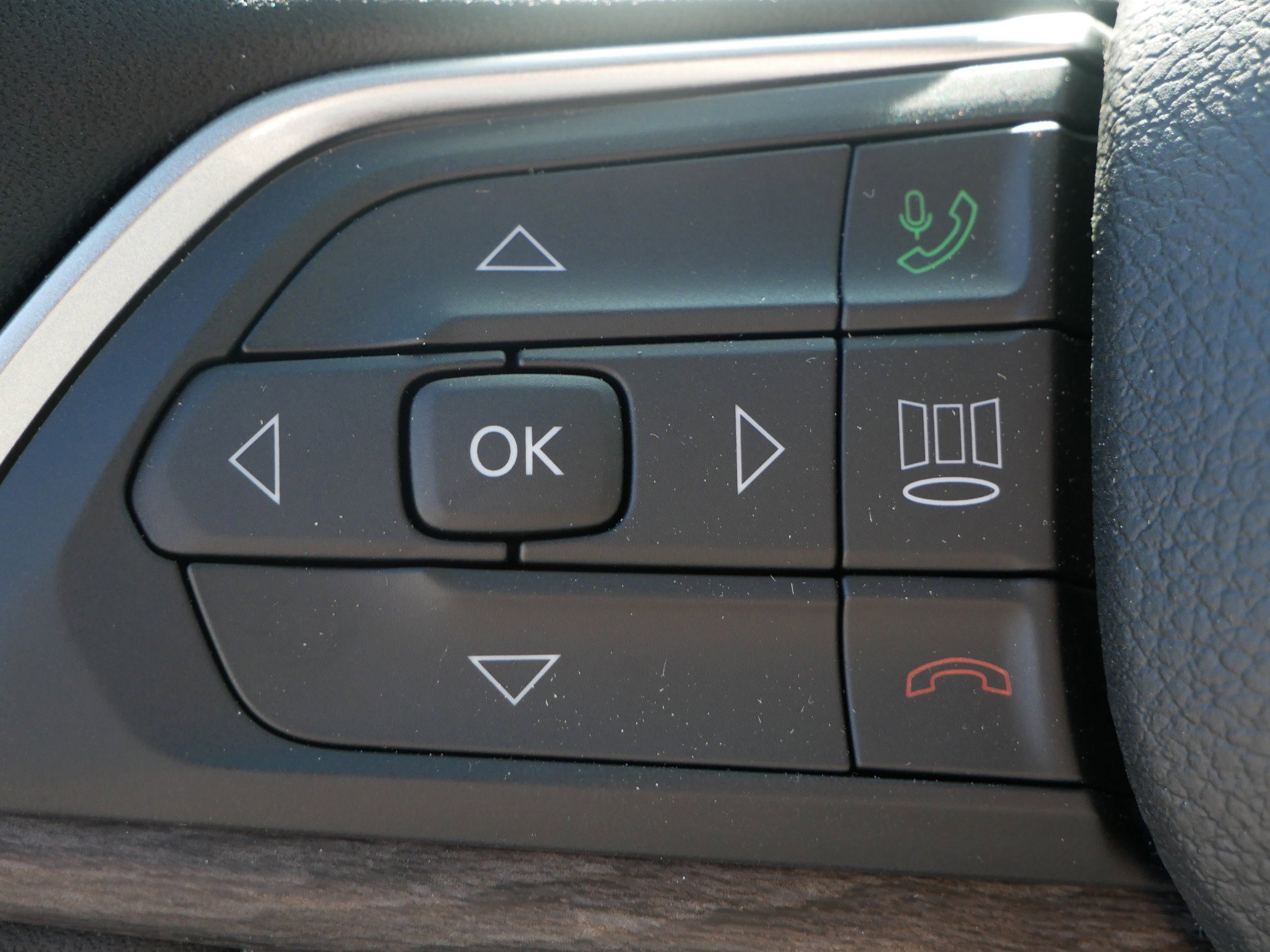 New 2025 Jeep Grand Cherokee L Limited w/ Trailer Tow Package image 15