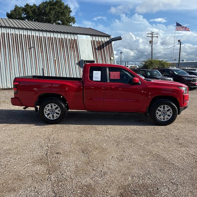 Used 2023 Nissan Frontier SV w/ Tow Package AWD/4WD image 6