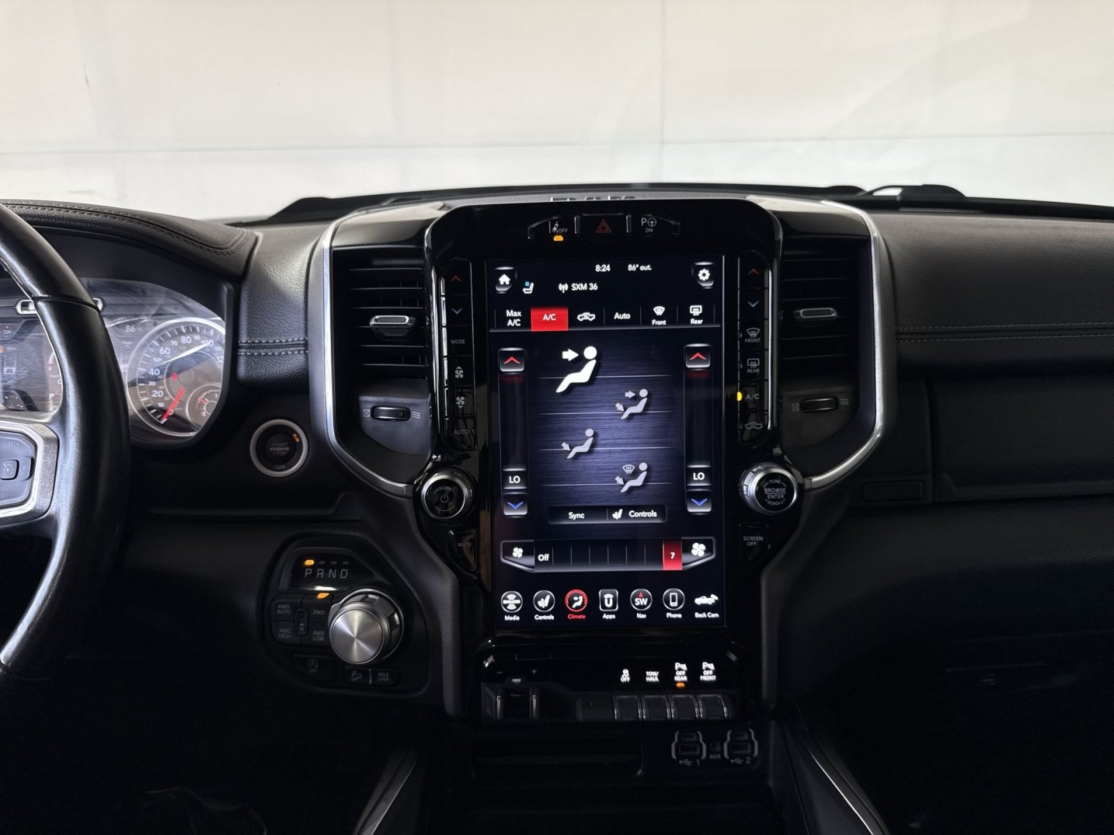 Used 2020 RAM 1500 Laramie AWD/4WD image 21
