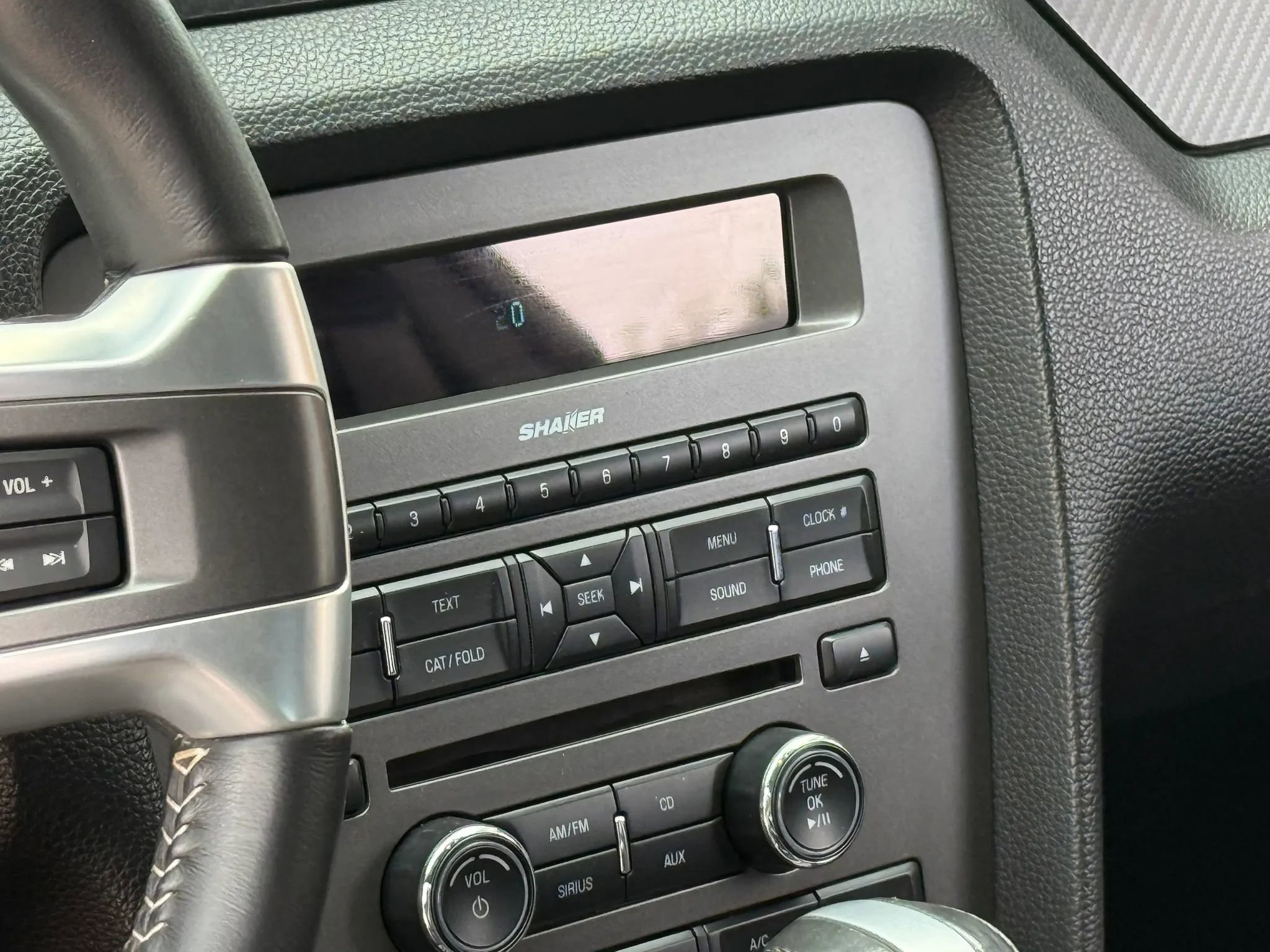 Used 2013 Ford Mustang GT Premium RWD image 38