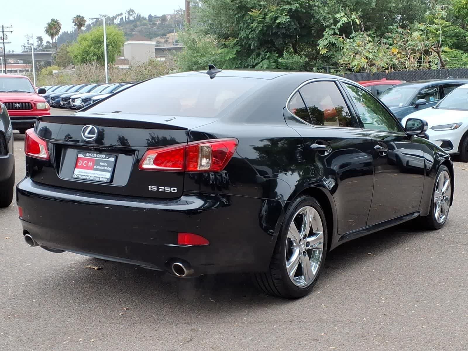 Used 2012 Lexus IS 250 w/ Premium Pkg Value Edition RWD image 4