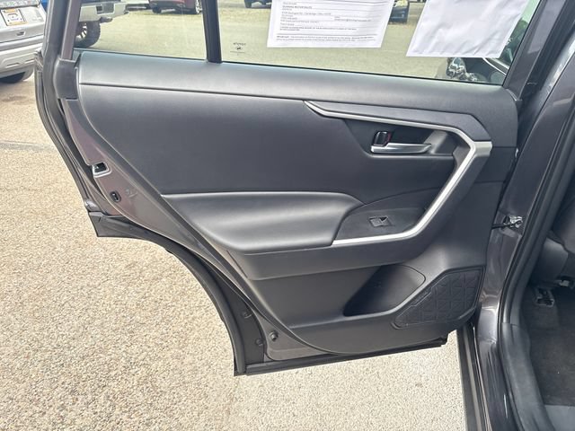 Used 2024 Toyota RAV4 XLE AWD/4WD image 18