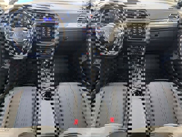 Used 2024 Volkswagen Tiguan SE image 14