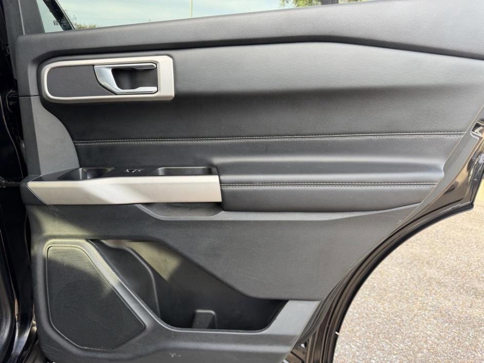 Used 2022 Ford Explorer XLT w/ Equipment Group 202A image 23