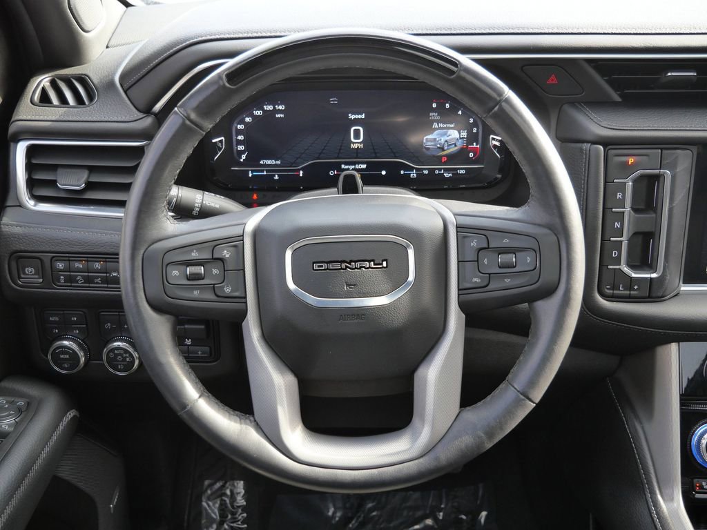 Used 2024 GMC Yukon Denali w/ Denali Reserve Package image 34