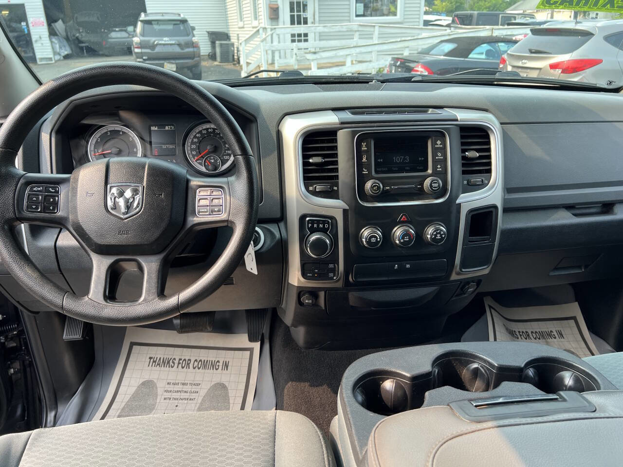 Used 2016 RAM 1500 Classic SLT image 29