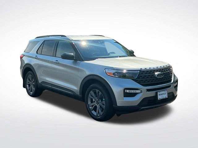 Used 2022 Ford Explorer XLT w/ Equipment Group 202A AWD/4WD image 8