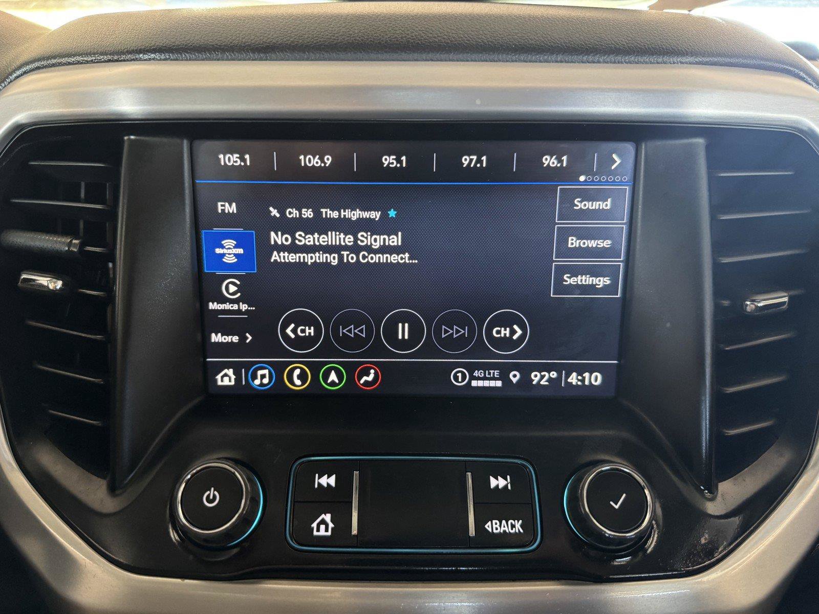 Used 2023 GMC Acadia SLT FWD image 13