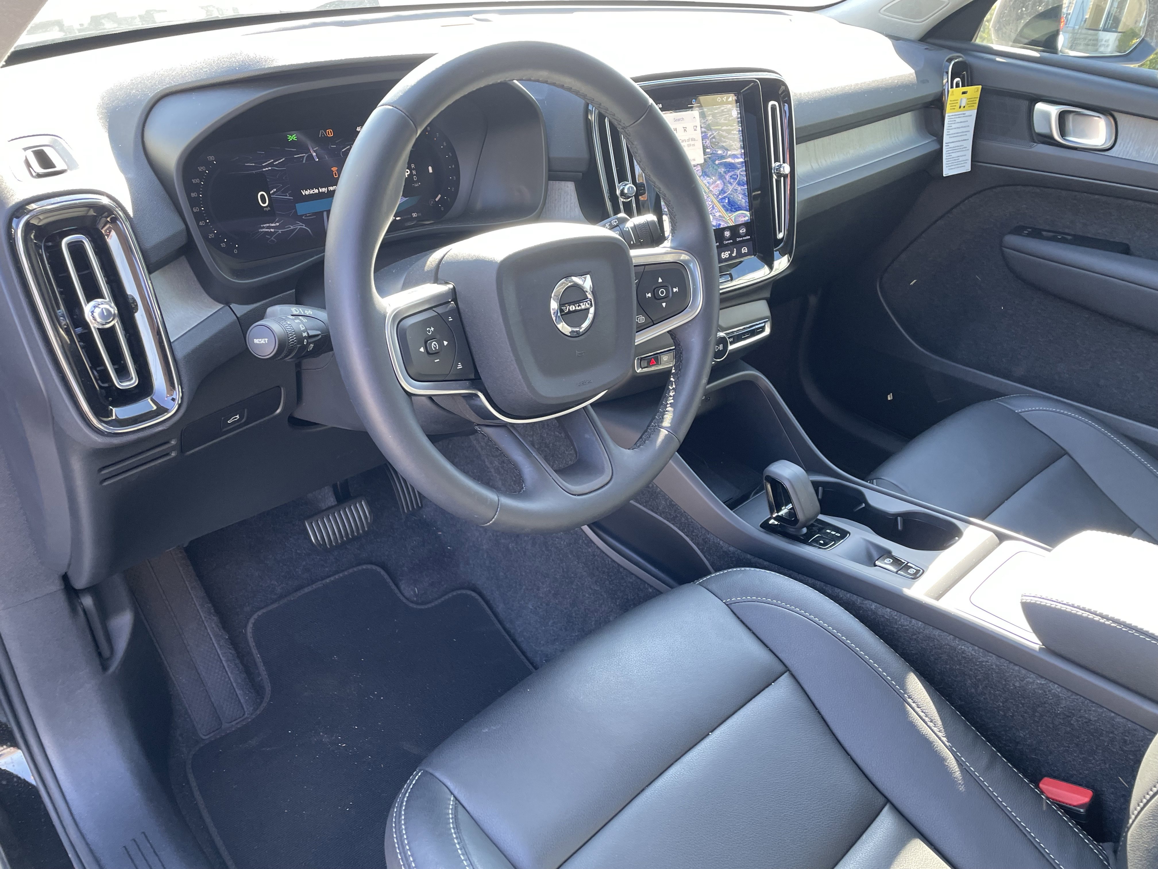 New 2026 Volvo XC40 B5 Core image 16