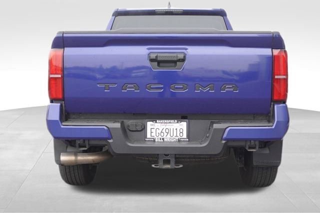 Used 2025 Toyota Tacoma TRD Sport image 6