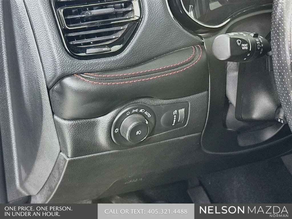 Used 2023 Dodge Durango GT AWD/4WD image 11