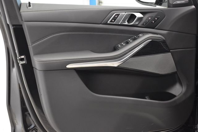 New 2026 BMW X5 M60i w/ Climate Comfort Package image 20