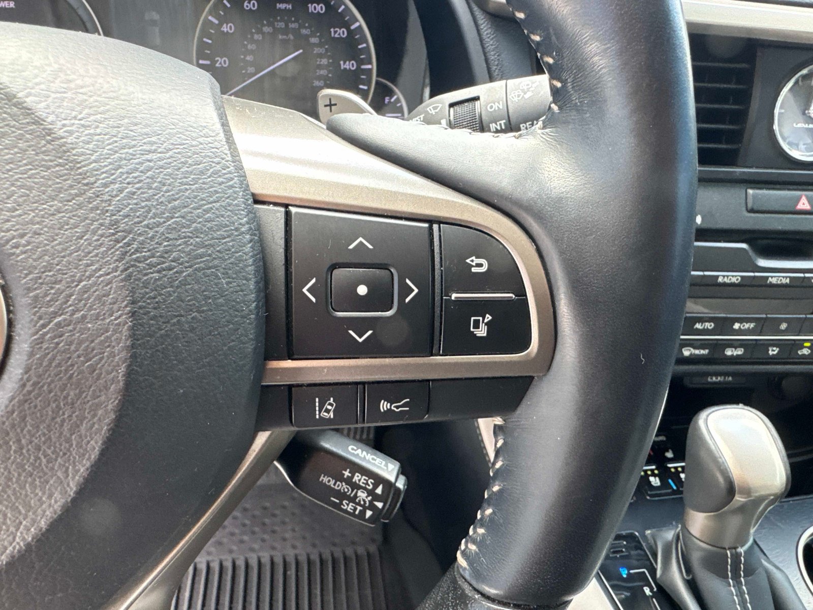 Used 2022 Lexus RX 450h AWD w/ Special Edition image 30