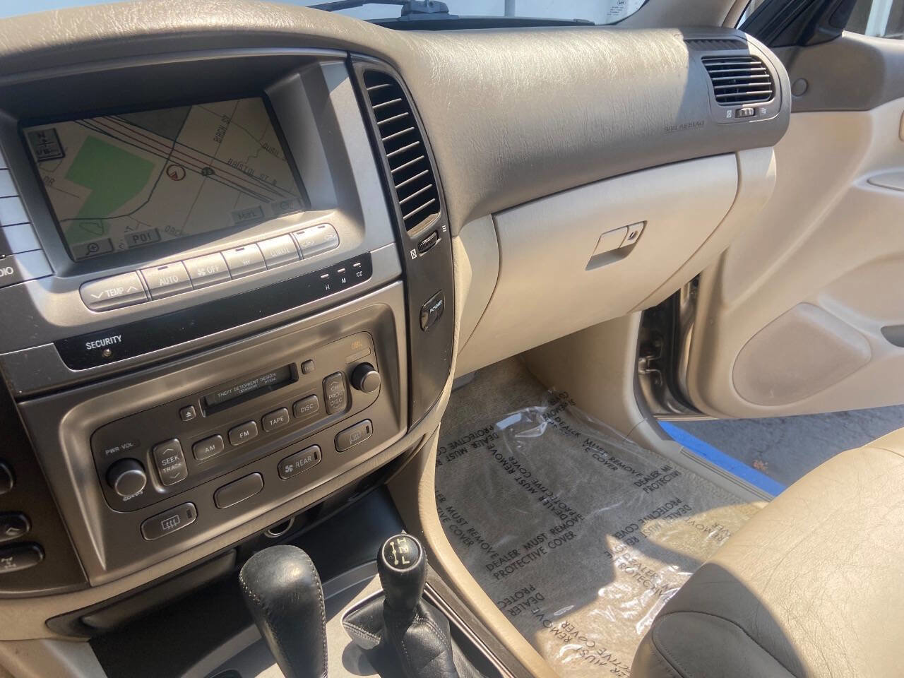 Used 2003 Toyota Land Cruiser image 18
