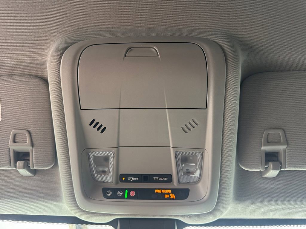 Used 2023 GMC Terrain SLE FWD image 26