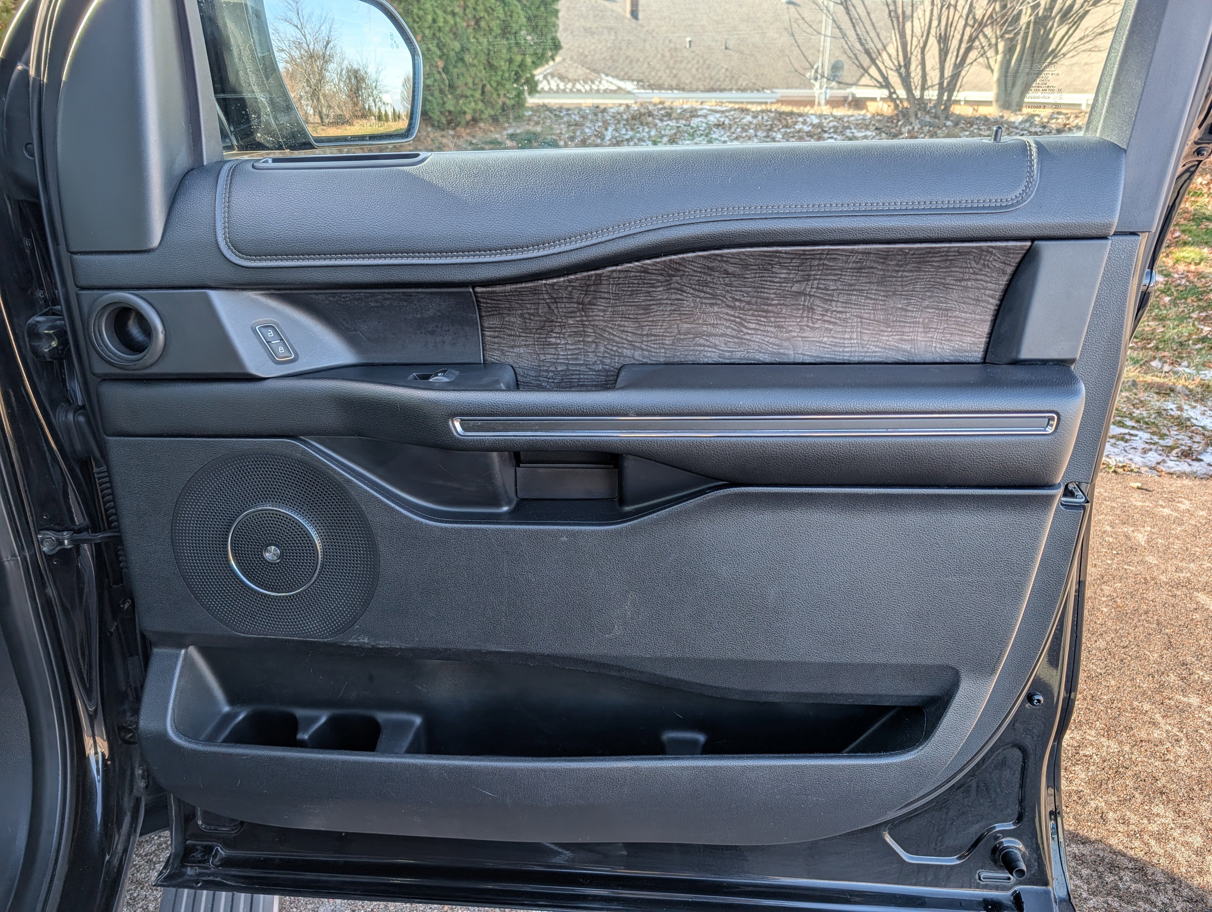 Used 2019 Ford Expedition Max Limited image 36