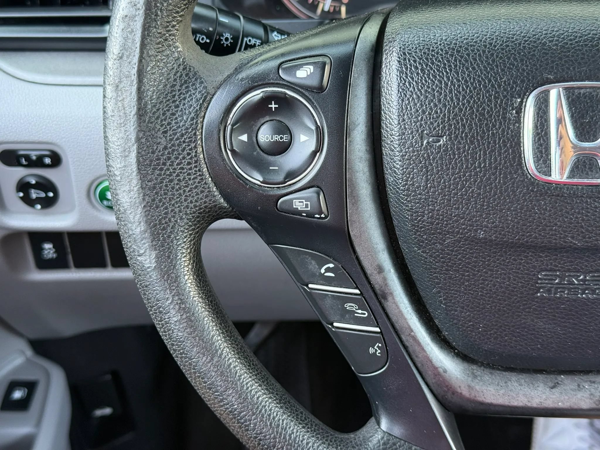 Used 2018 Honda Pilot EX image 18