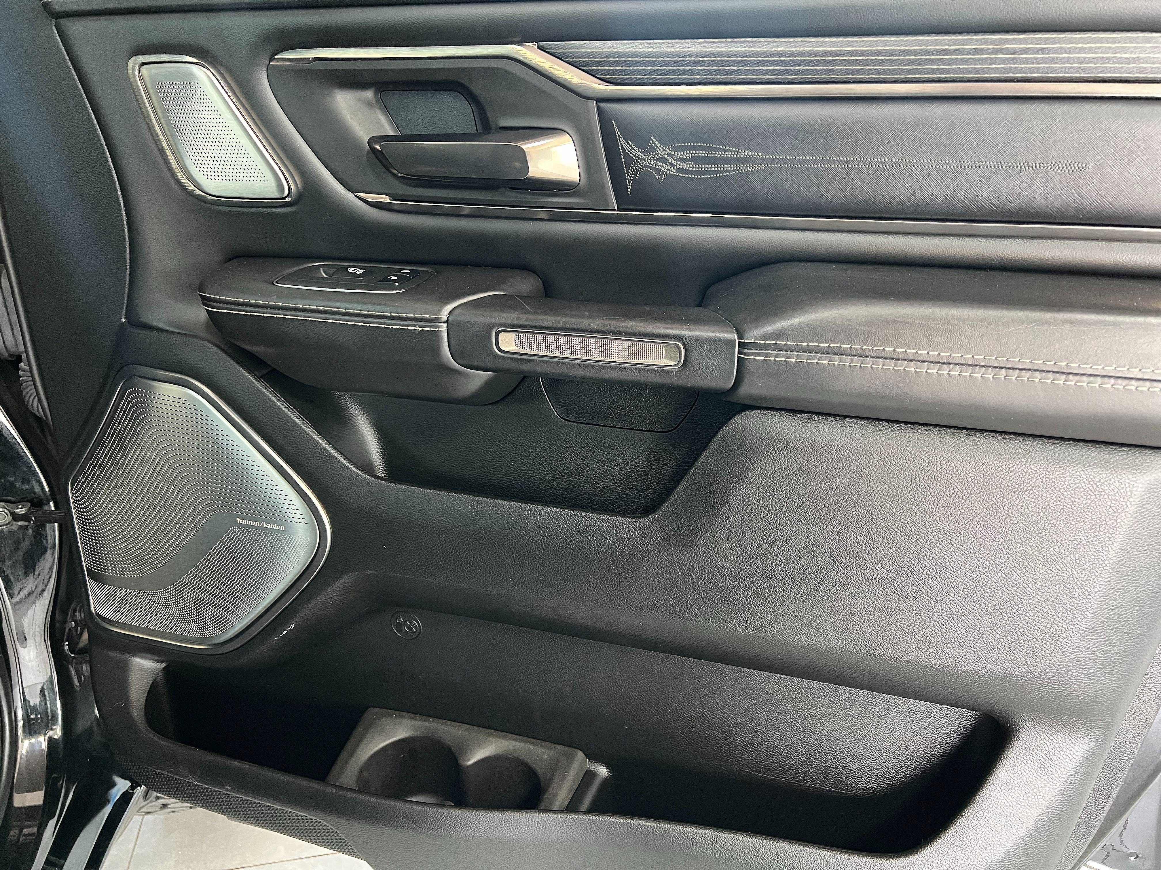 Used 2019 RAM 1500 Limited AWD/4WD image 31