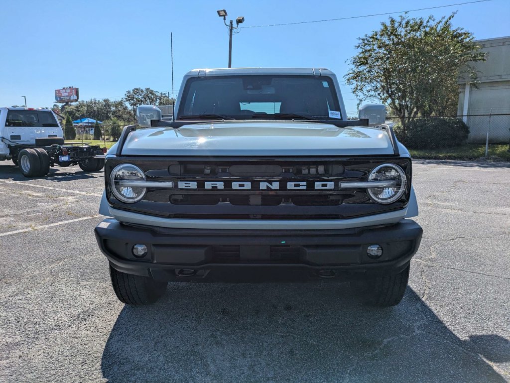 Used 2024 Ford Bronco Outer Banks AWD/4WD image 9