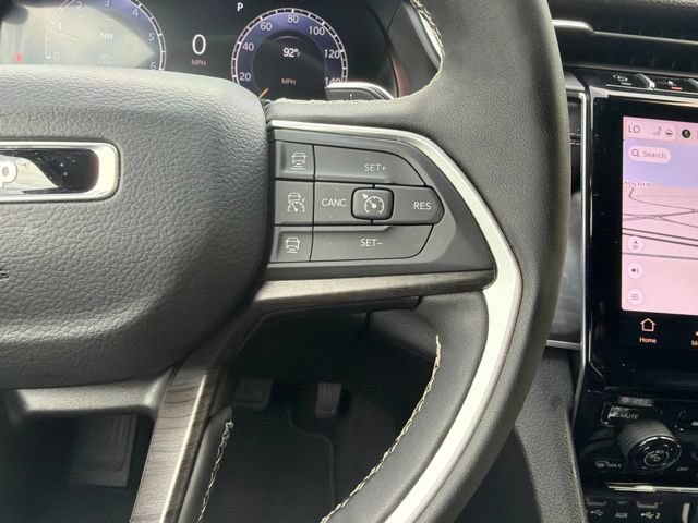 Used 2025 Jeep Grand Cherokee L Limited w/ Luxury Tech Group II RWD image 30