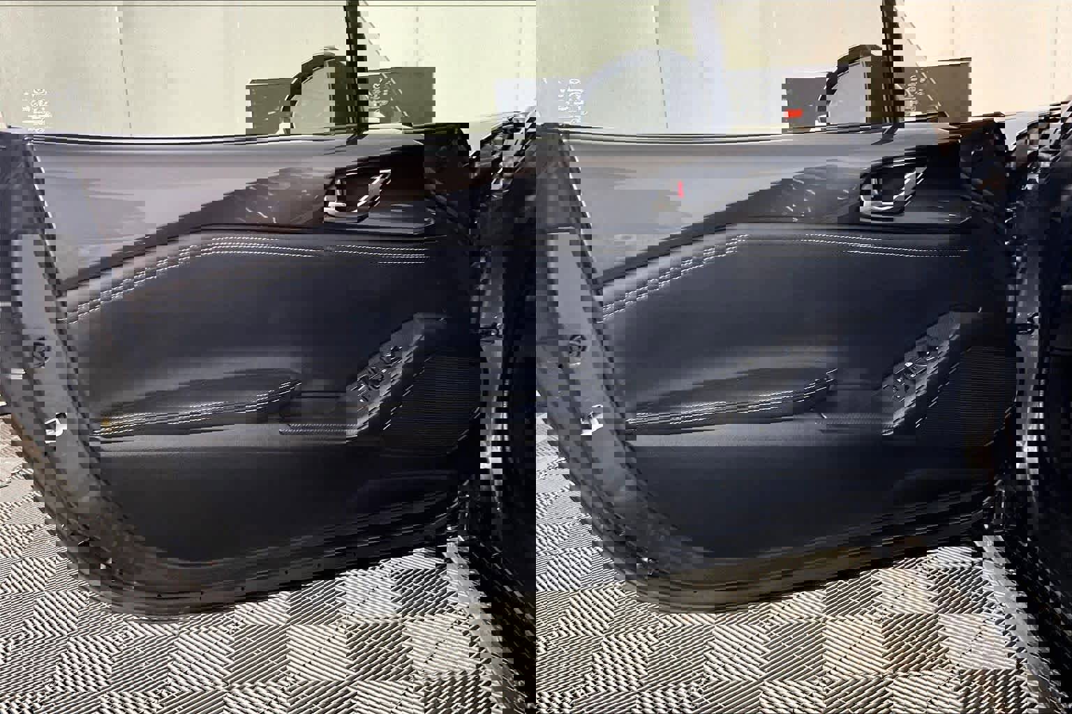 Used 2020 MAZDA MX-5 Miata RF Grand Touring RWD image 19