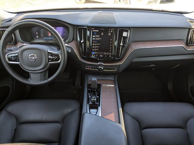 Certified 2023 Volvo XC60 B5 Plus w/ Protection Package Premier image 19