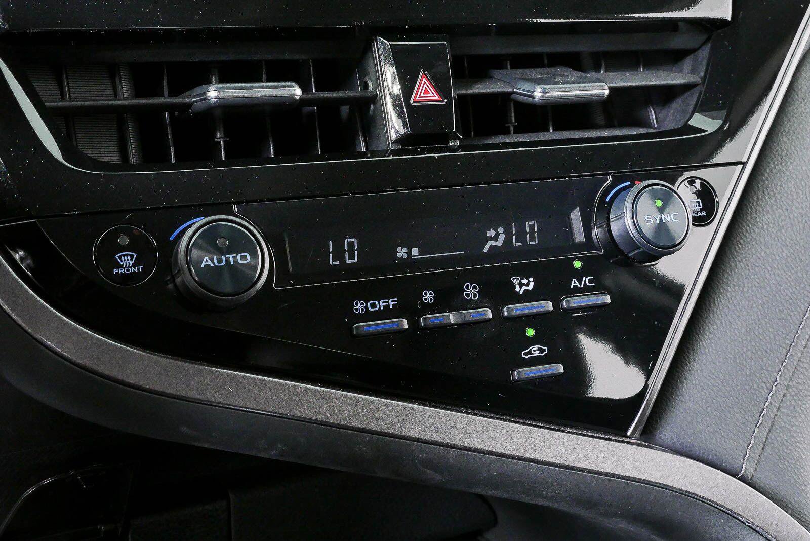 Used 2024 Toyota Camry LE FWD image 15