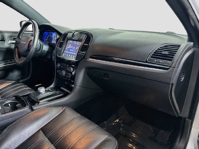 Used 2020 Chrysler 300 S RWD image 29